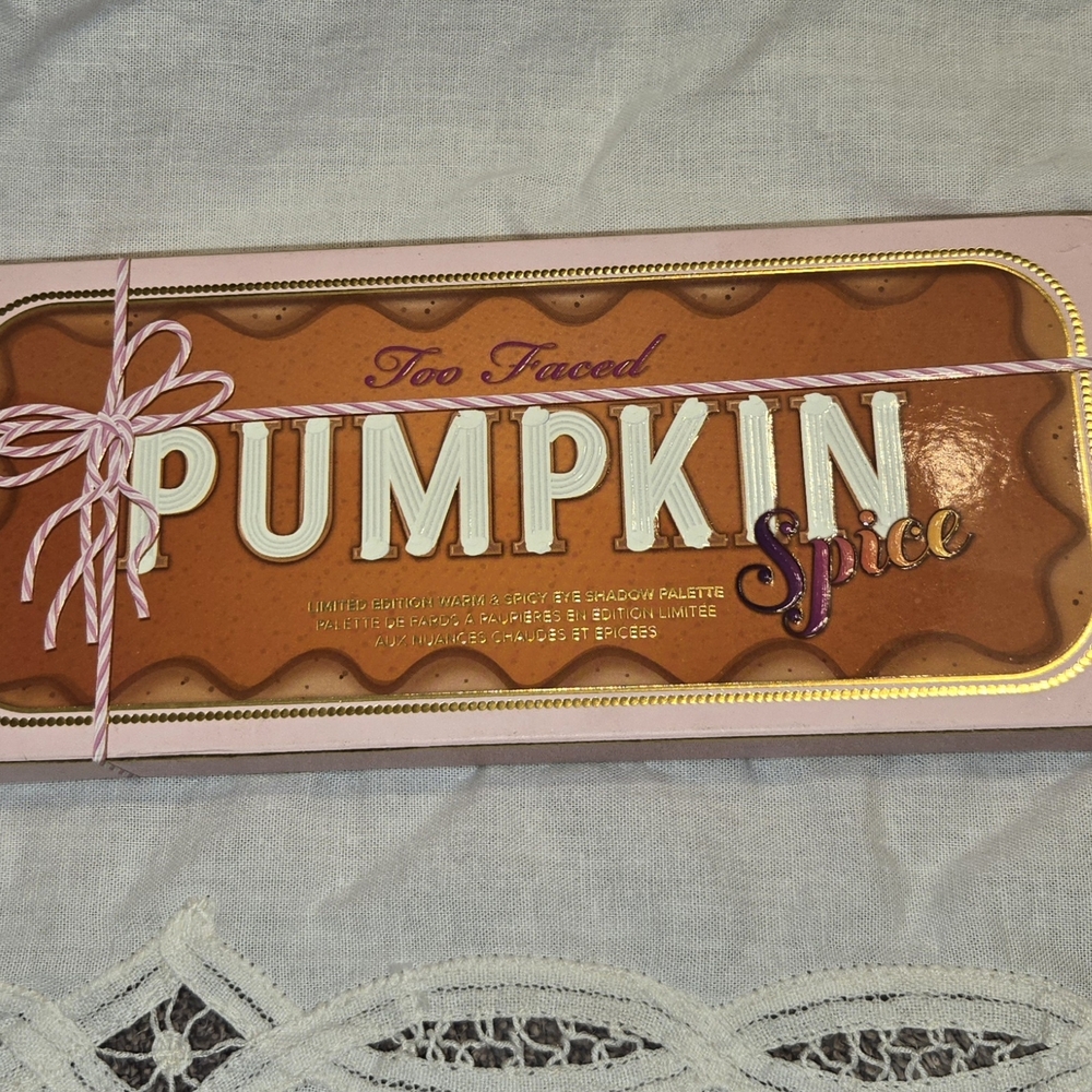 🎃Too Faced "Pumpkin Spice" Eyeshadow Palette🎃
